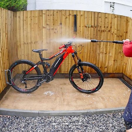 Bike Park Lodge Merthyr Tydfil Exterior photo
